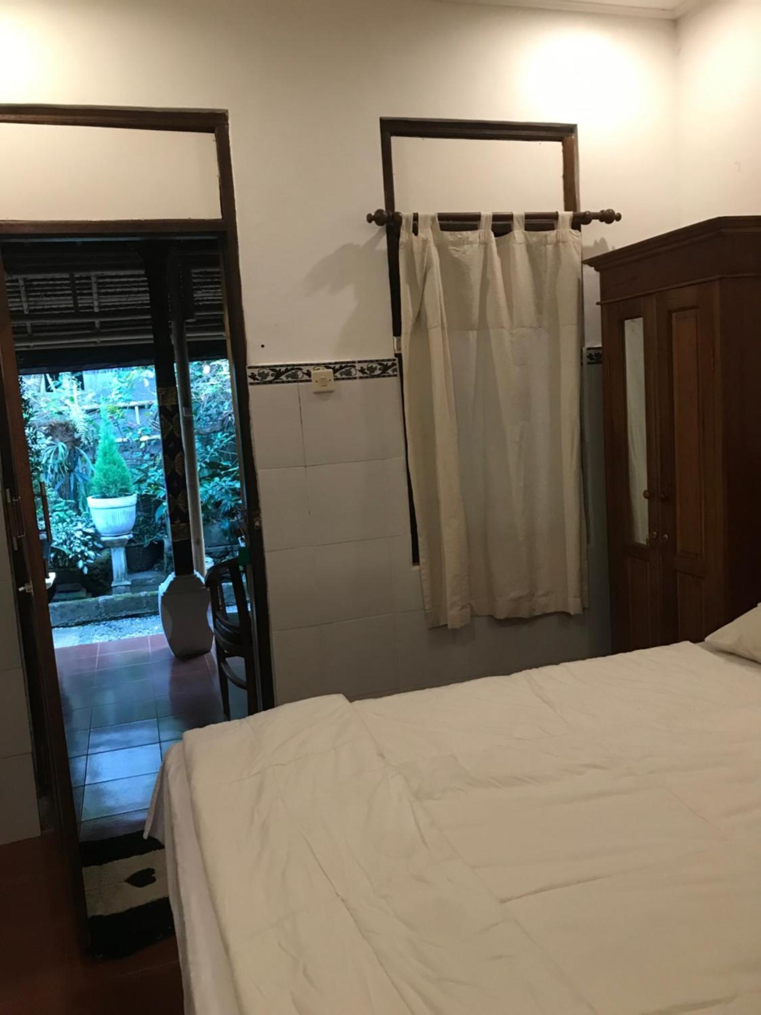1Bd Guest House In Family Compound1, 15 Minute Walk To Yoga Barn Ubud  Ngoại thất bức ảnh