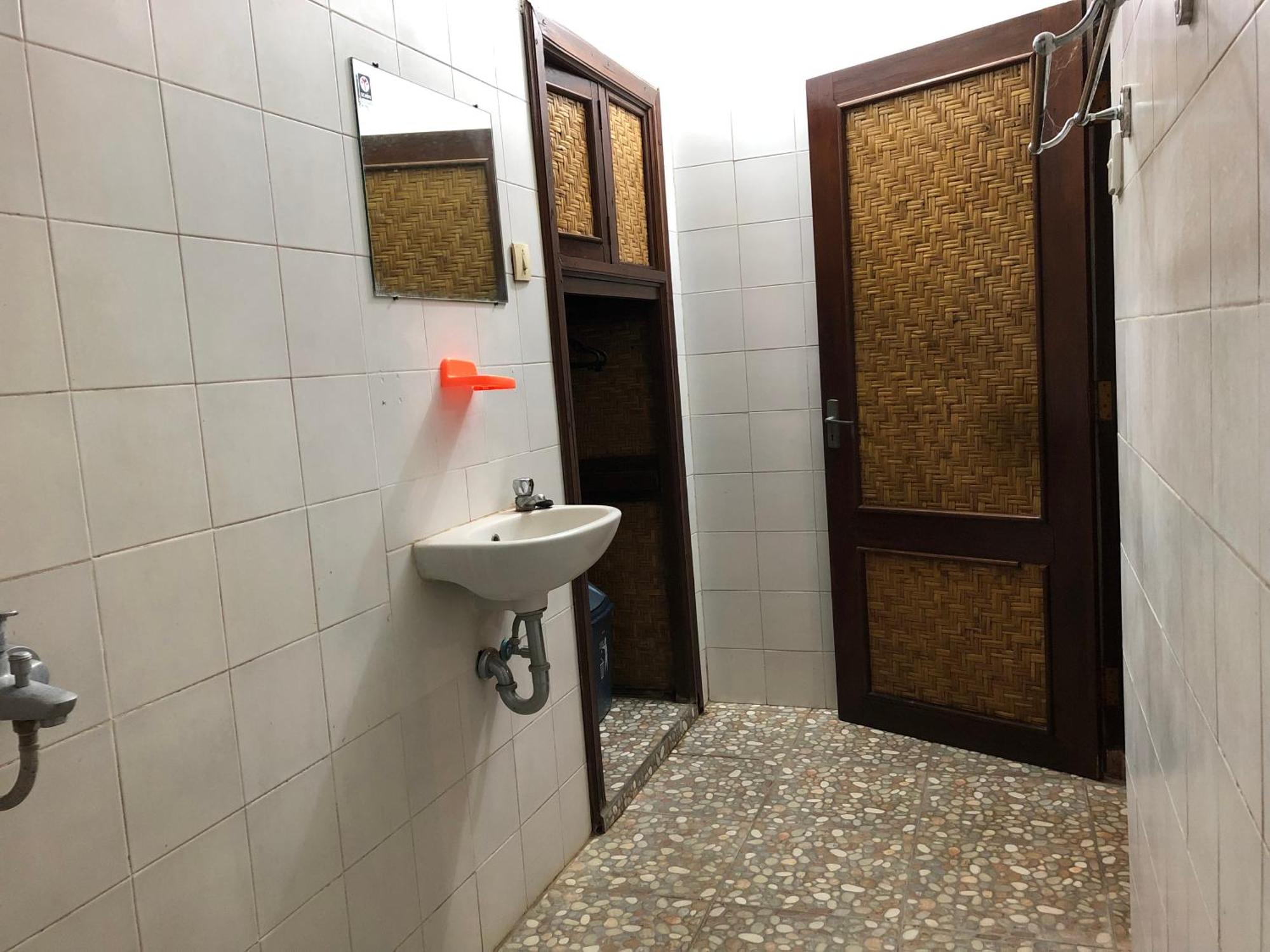 1Bd Guest House In Family Compound1, 15 Minute Walk To Yoga Barn Ubud  Ngoại thất bức ảnh